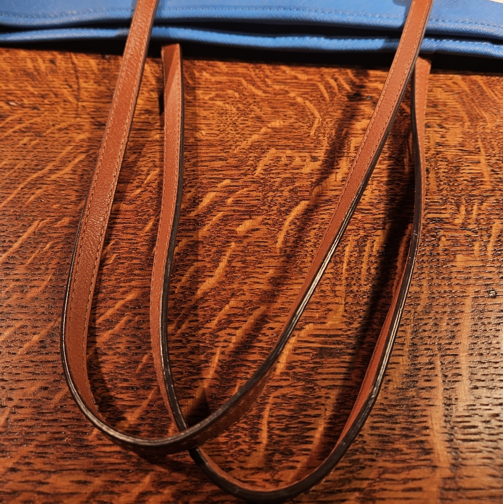 Michael Kors Jet Set Travel Stripe Calfskin Medium Tote Bag - Picture 10 of 13